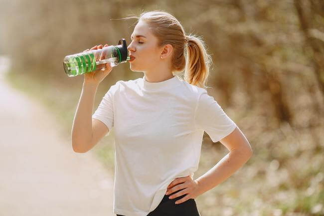 drink water as a healthy daily habit