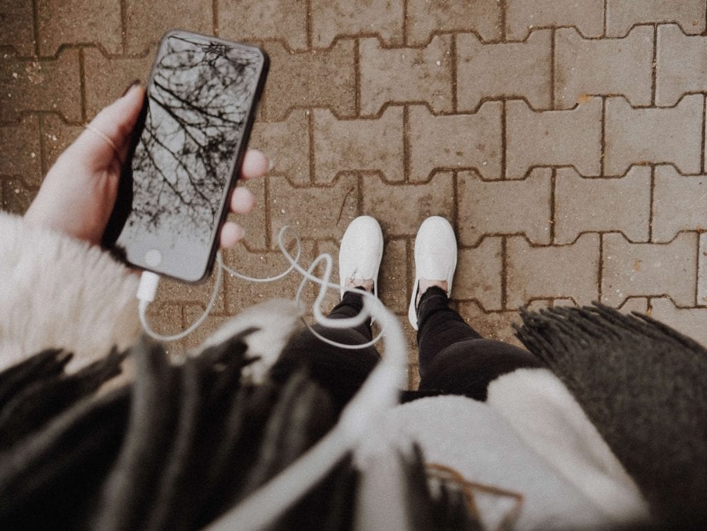 listen to music as a healthy daily habit for your mental health