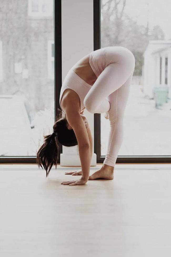 8 Powerful Back Fat Burning Workouts (You Can Do At Home) -- Everything Abode -- Home fitness