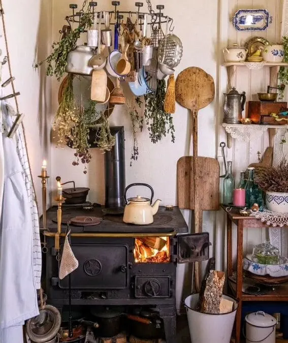Fall mantel decor with handmade elements and rustic charm